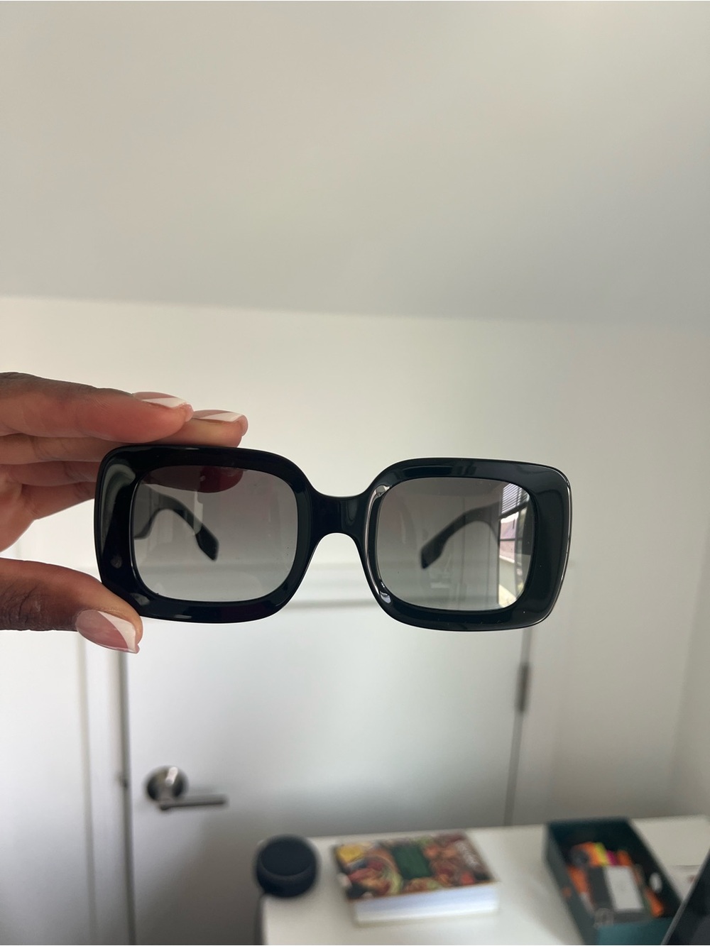 Burberry Sunglasses - Picture 2 of 6